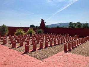 7eee7970-b0bf-40de-abe2-89656afd0d3c