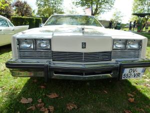 OLDSMOBILE Toronado 1983 3