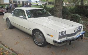 OLDSMOBILE Toronado 1983 4